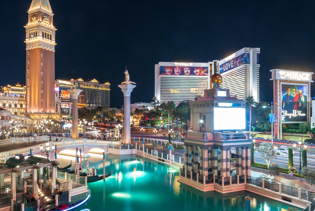 Vegas Weather in April: Best 2024 Travel Guide