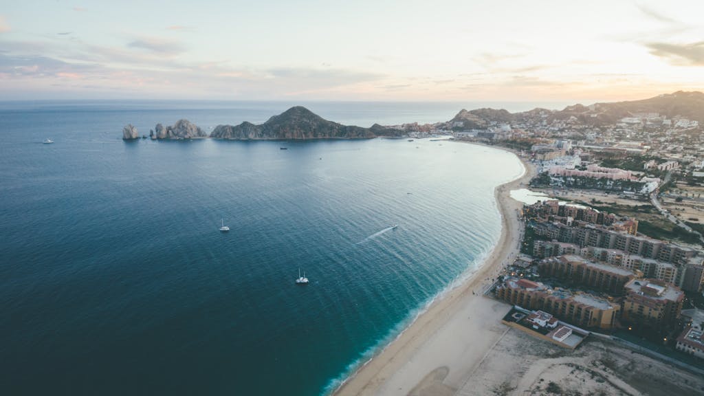 Cabo Weather in April: Best 2024 Travel Guide